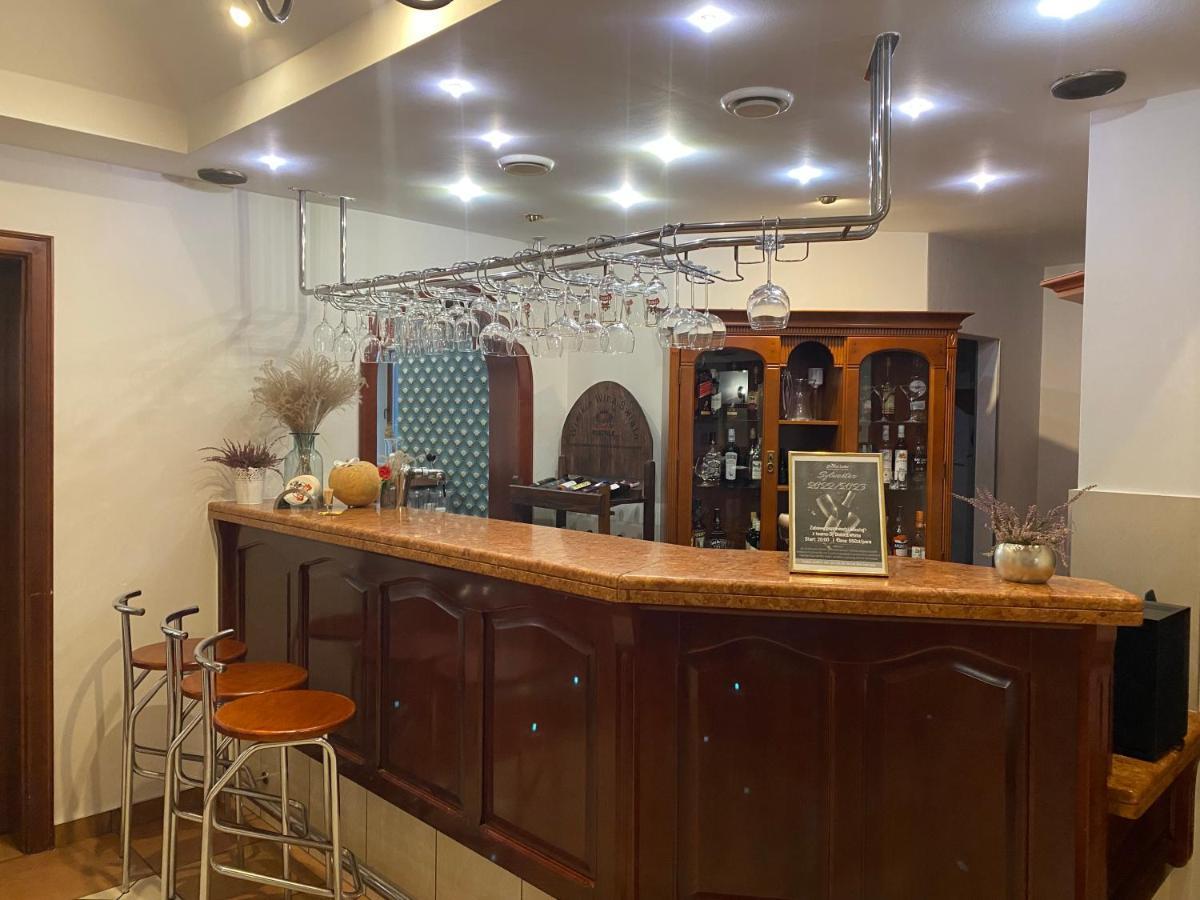 Restauracja Zacisze Lesne Noclegi Knurów Exterior foto