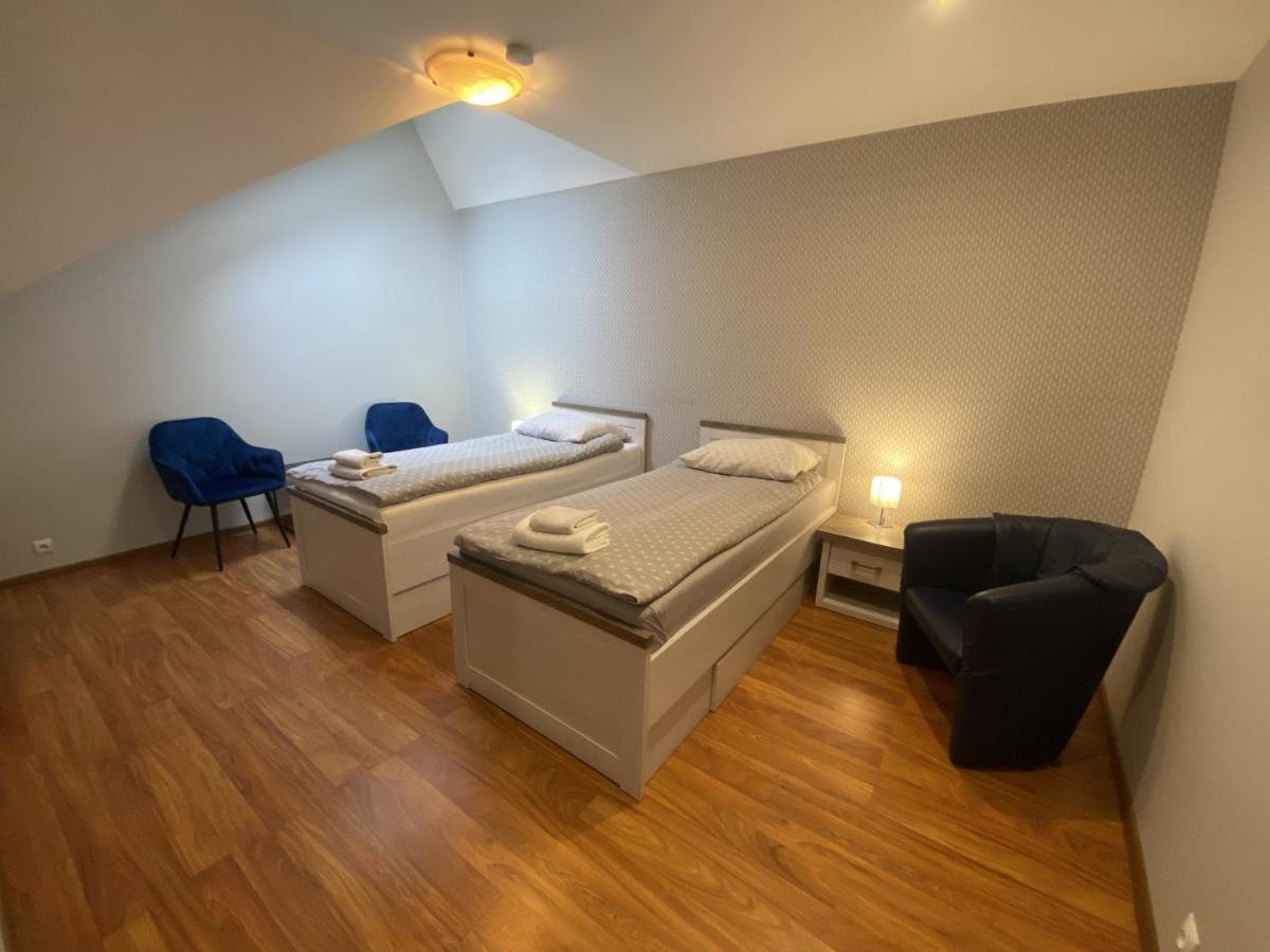 Restauracja Zacisze Lesne Noclegi Knurów Exterior foto